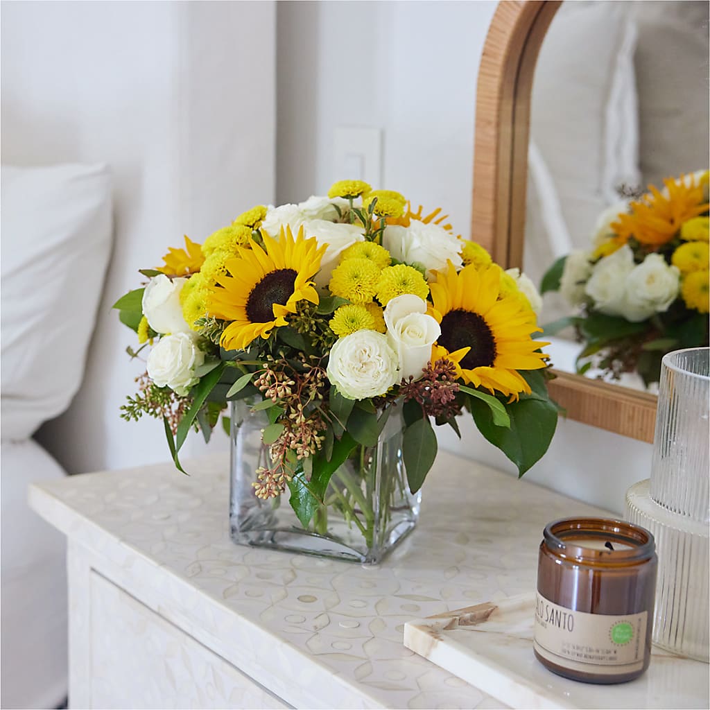Luminous Morning Bouquet – Overnightflowerdelivery.com, Tontitown AR