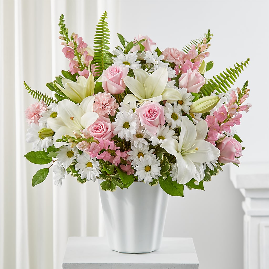 Soft Touch Tabletop Basket – Overnightflowerdelivery.com, Tontitown AR