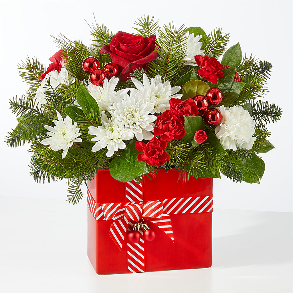 Presents Under the Tree Bouquet –  Overnightflowerdelivery.com, Tontitown AR