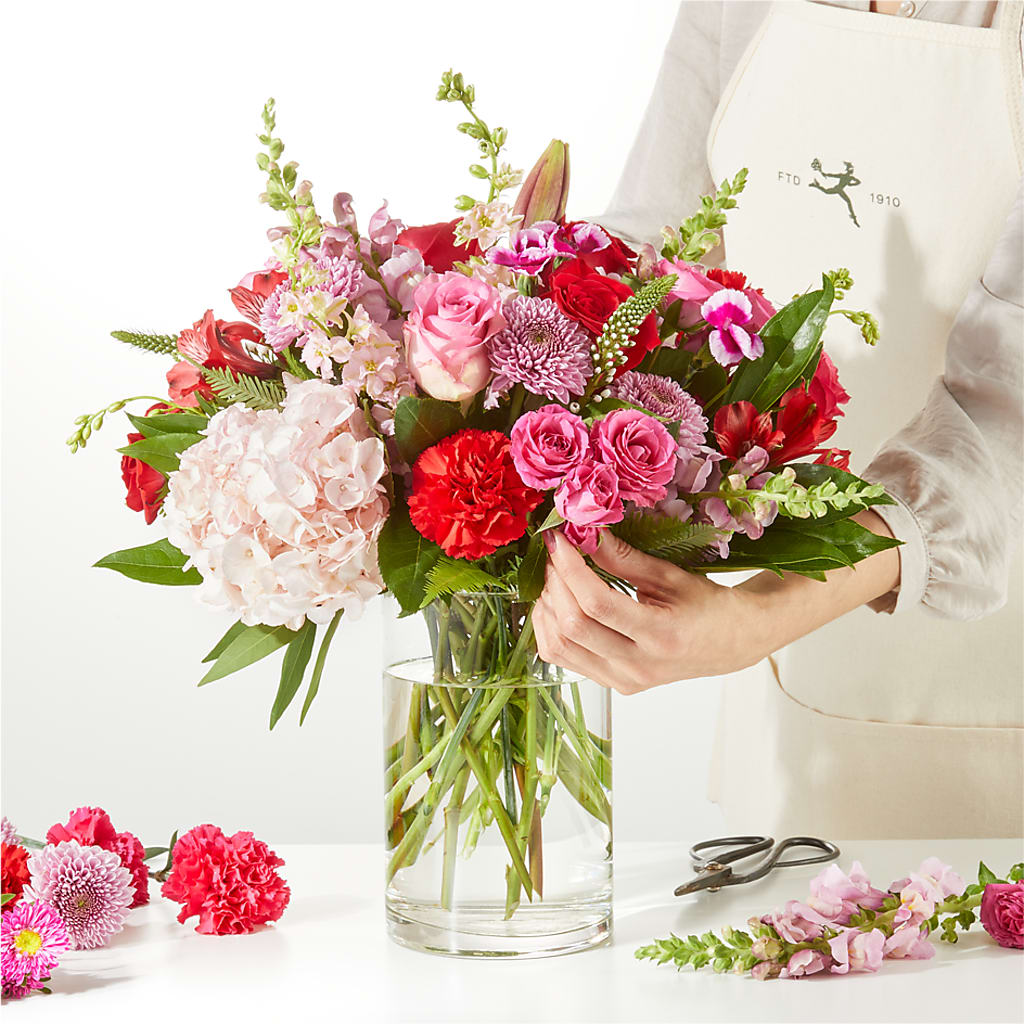 Swooning Over You - A Luxury Florist Original –  Overnightflowerdelivery.com, Tontitown AR