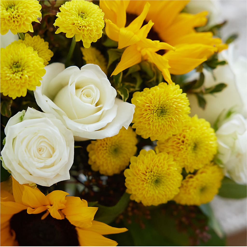 Luminous Morning Bouquet –  Overnightflowerdelivery.com, Tontitown AR