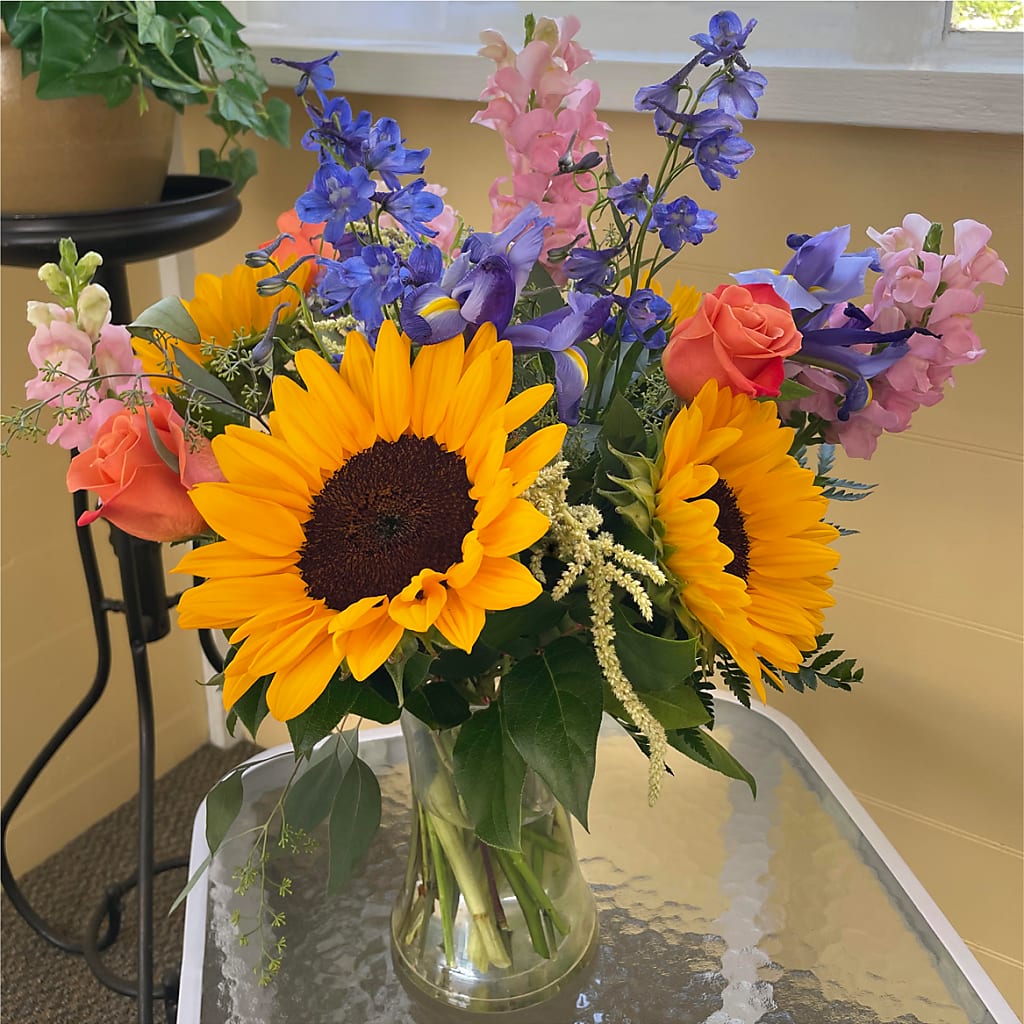 Rays of Life Bouquet –  Overnightflowerdelivery.com, Tontitown AR