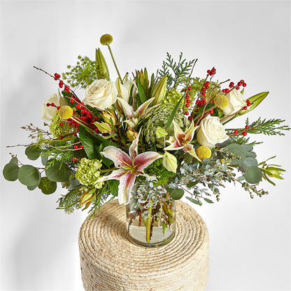 Berry & Bright Bouquet –  Overnightflowerdelivery.com, Tontitown AR