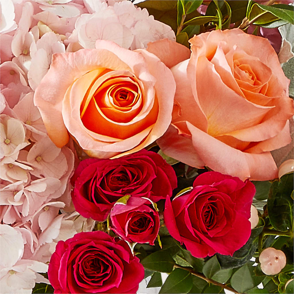Glitz & Glam Bouquet –  Overnightflowerdelivery.com, Tontitown AR