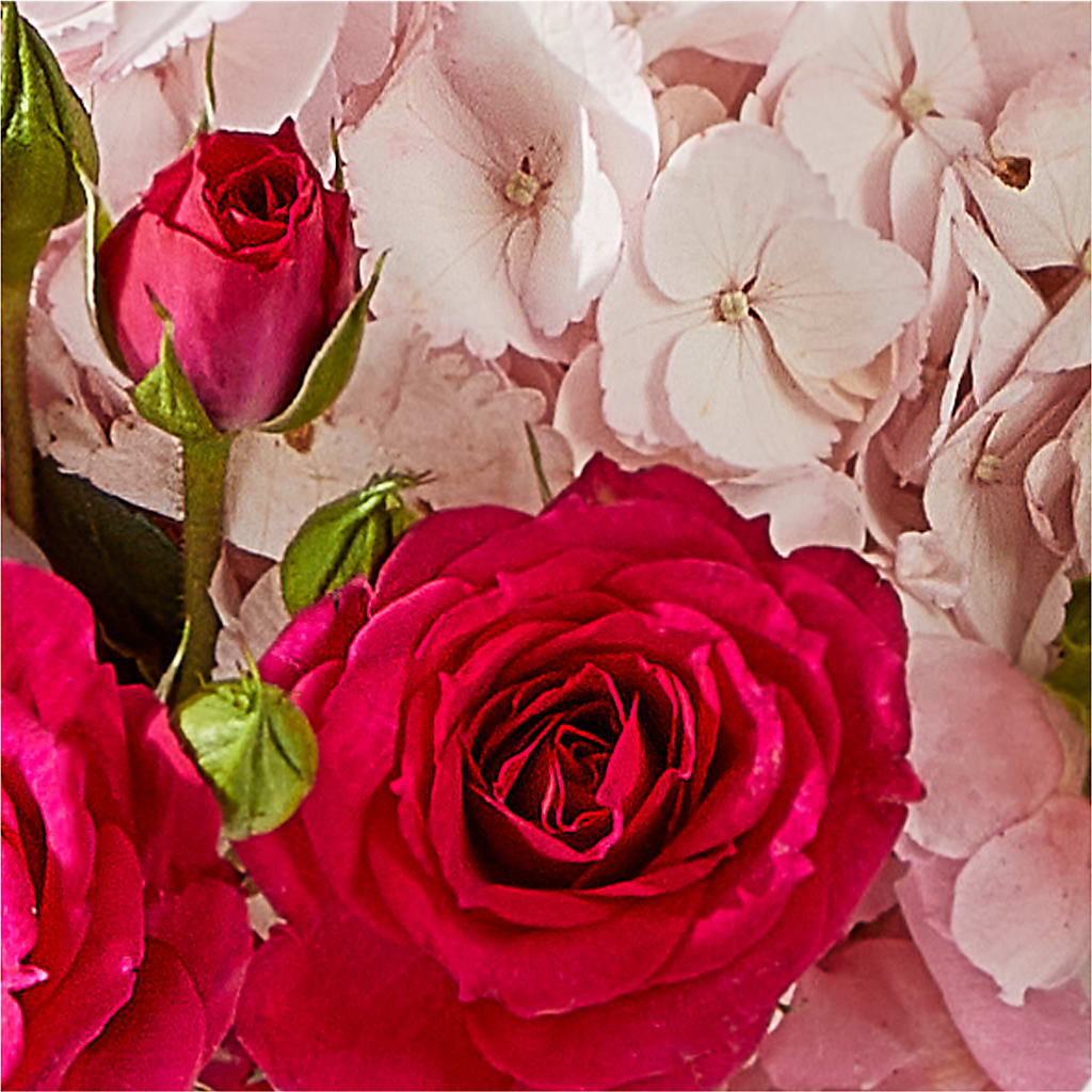 Glitz & Glam Bouquet –  Overnightflowerdelivery.com, Tontitown AR