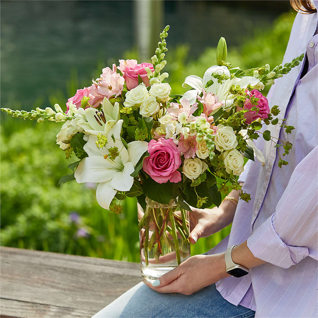 Fondly Bouquet –  Overnightflowerdelivery.com, Tontitown AR